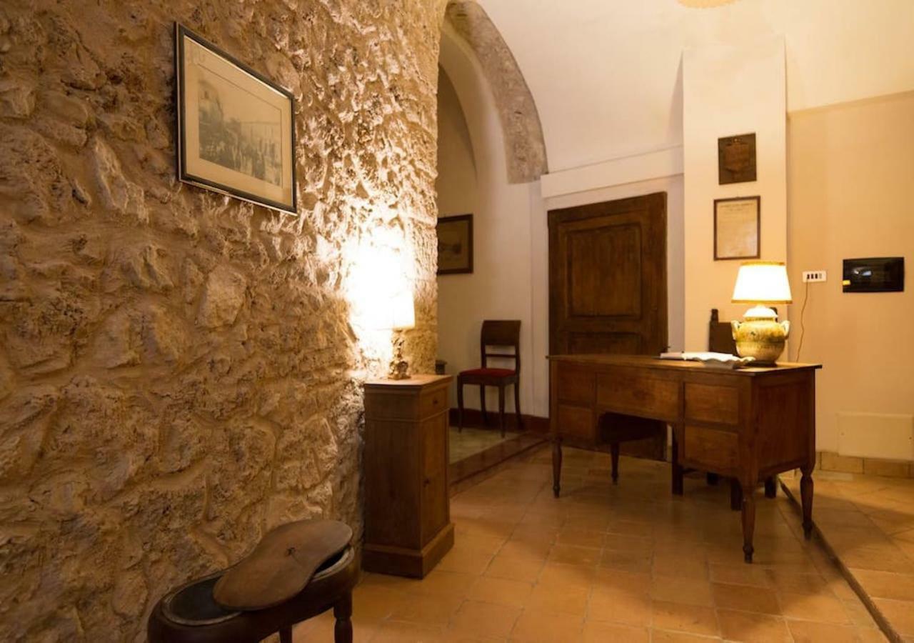 Le Prigioni Del Palazzo B&B Sora Exteriör bild