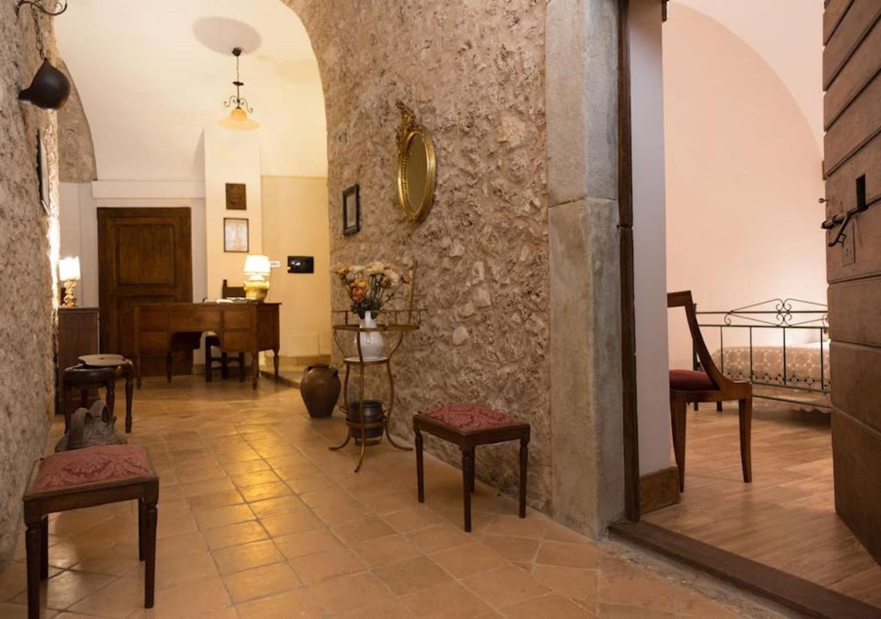 Le Prigioni Del Palazzo B&B Sora Exteriör bild
